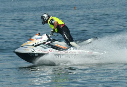 LOS PILOTOS DE MOTOS ACUATICAS, PATROCINADOS POR LA PB TOTANA, ANTONIO COSTA Y FRANCISCO SANCHEZ ,  SE PROCLAMAN EN GRAN CANARIA, CAMPEON DE ESPAA EN F1 Y TERCERO EN F2 RESPECTIVAMENTE 