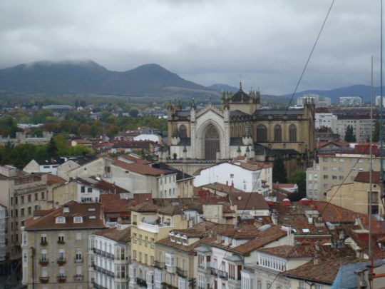 LA PB TOTANA VISITA VITORIA-GASTEIZ Y LA PB EUSKOBARA.