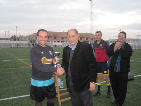 LA PB TOTANA GANA EL I TORNEO DE NAVIDAD DE FUTBOL 7 INTERPEAS JUGADO EN ROLDAN