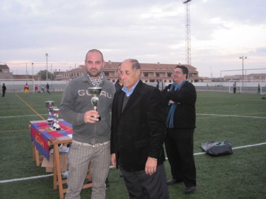 LA PB TOTANA GANA EL I TORNEO DE NAVIDAD DE FUTBOL 7 INTERPEAS JUGADO EN ROLDAN