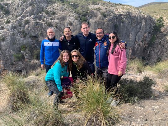 Personas privadas de libertad visitan la cueva de la Serreta