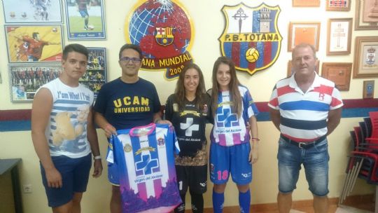 LA PEA BARCELONISTA DE TOTANA COLABORA CON EL CLUB LORCA DEPORTIVA FMINAS 