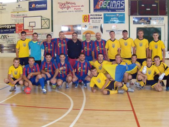 LA PB TOTANA GANA EL TORNEO DE FUTBOL SALA EN LA III SEMANA INTERCULTURAL